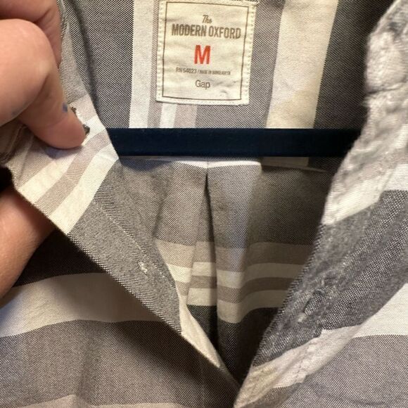 GAP EUC Button Down - Picture 2 of 2